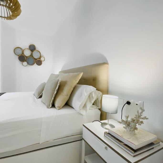 Lovely 2-Bed In Granada 1Min To Gran Via De Colon By Sharingco Экстерьер фото