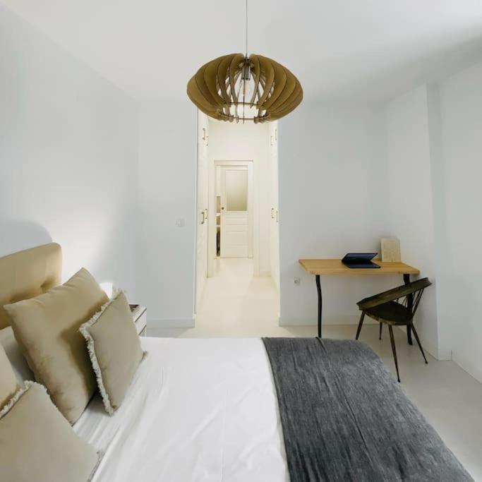 Lovely 2-Bed In Granada 1Min To Gran Via De Colon By Sharingco Экстерьер фото